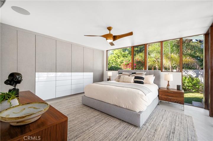 5281 E El Roble Street, Long Beach, California 90815
