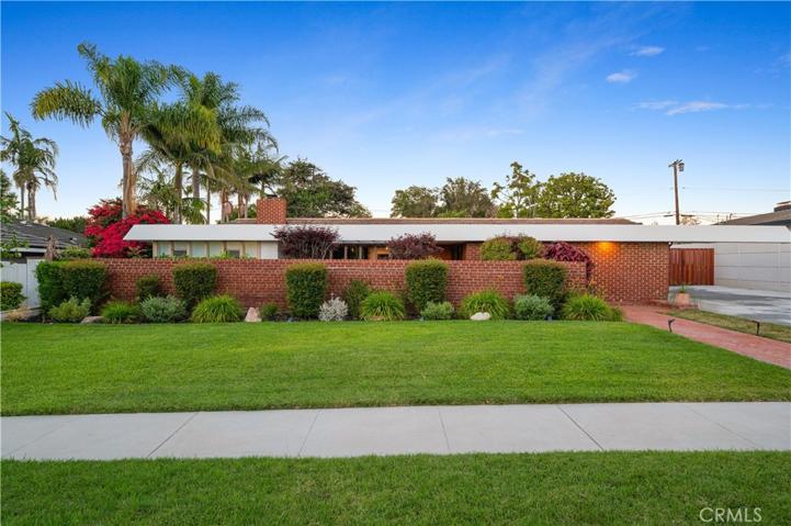 5281 E El Roble Street, Long Beach, California 90815