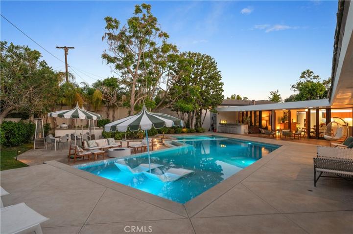 5281 E El Roble Street, Long Beach, California 90815