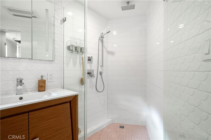5281 E El Roble Street, Long Beach, California 90815