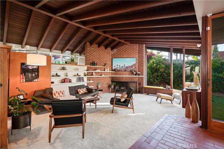5281 E El Roble Street, Long Beach, California 90815