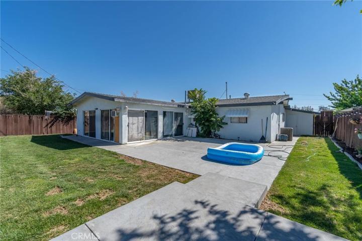 14378 Mojave Lane, Victorville, California 92395