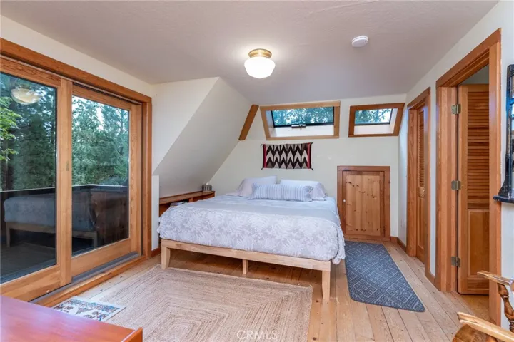 1216 Yosemite Way, Yosemite, California 95389