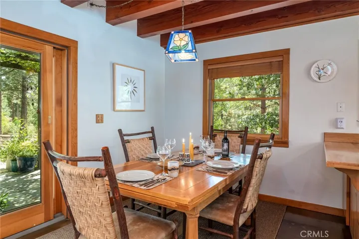 1216 Yosemite Way, Yosemite, California 95389