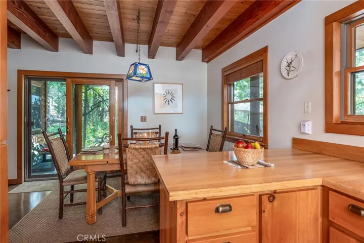 1216 Yosemite Way, Yosemite, California 95389