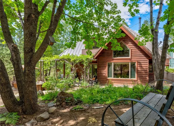 1216 Yosemite Way, Yosemite, California 95389