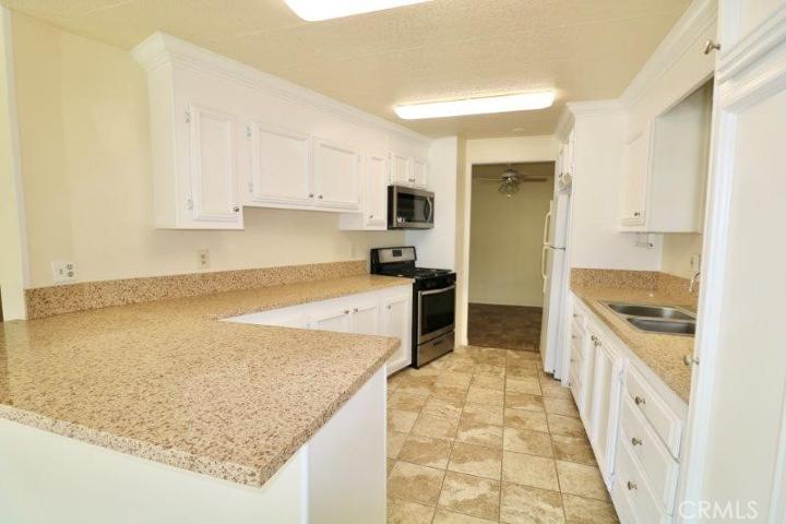 721 Grovelake Drive Unit 52, Placentia, California 92870