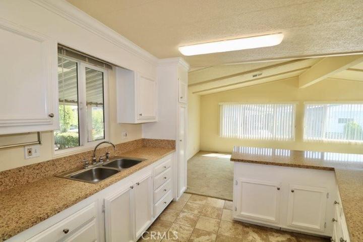 721 Grovelake Drive Unit 52, Placentia, California 92870