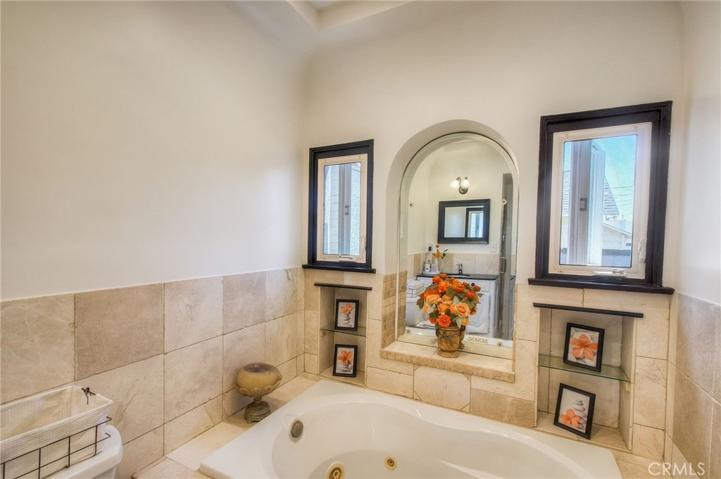 1456 W 89th Street, Los Angeles, California 90047