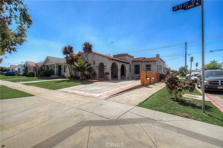 1456 W 89th Street, Los Angeles, California 90047
