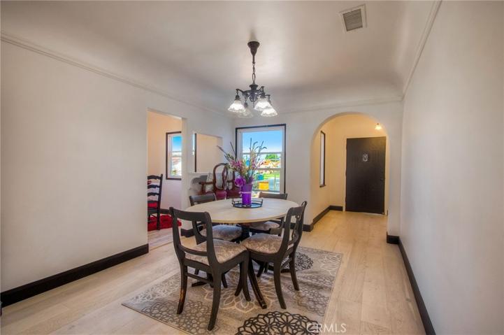 1456 W 89th Street, Los Angeles, California 90047