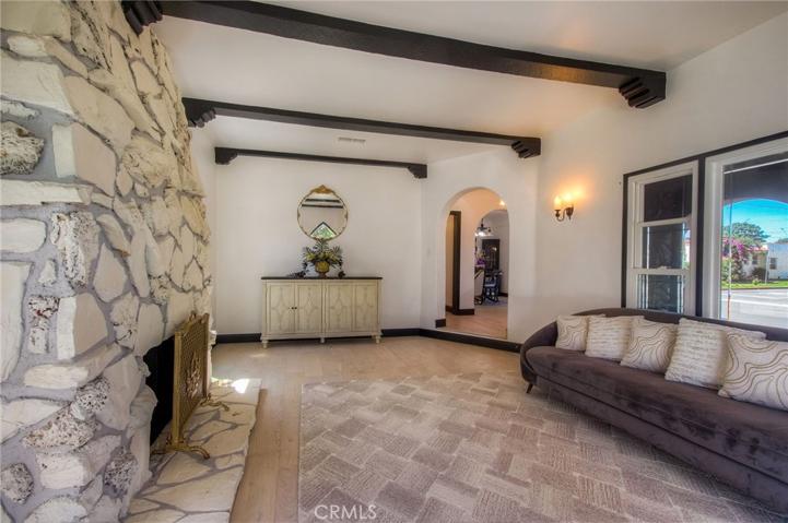 1456 W 89th Street, Los Angeles, California 90047
