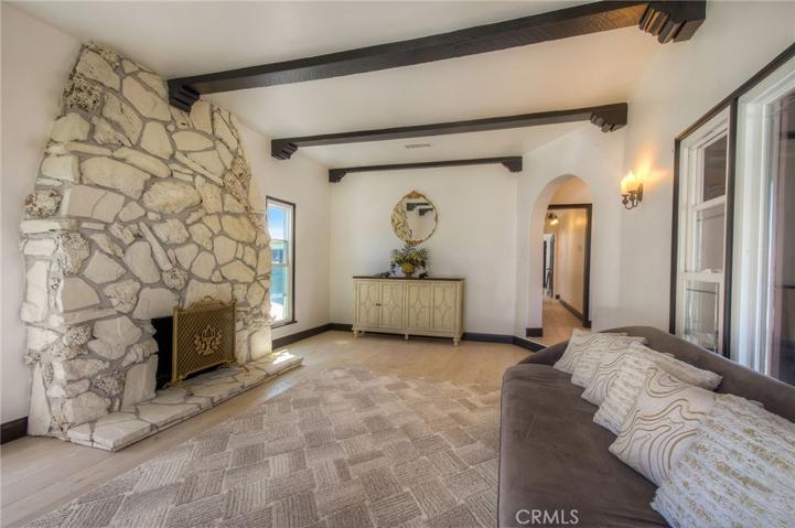 1456 W 89th Street, Los Angeles, California 90047