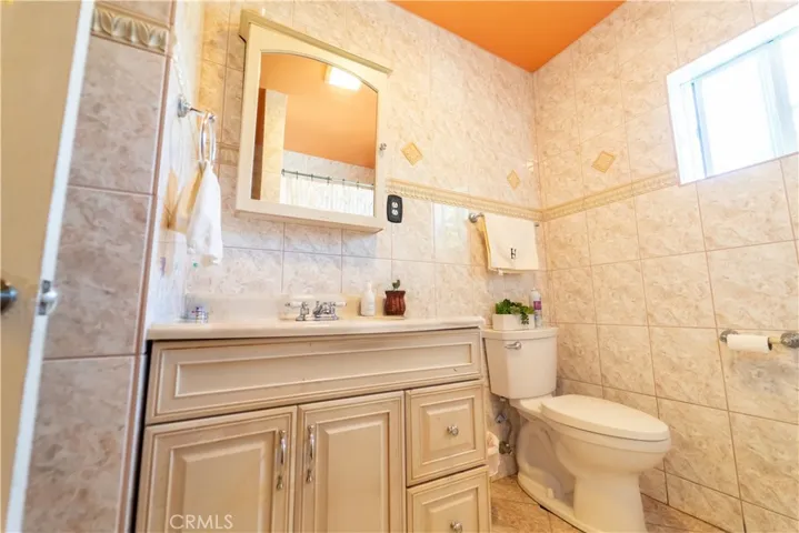 2205 Saturn Avenue, Huntington Park, California 90255