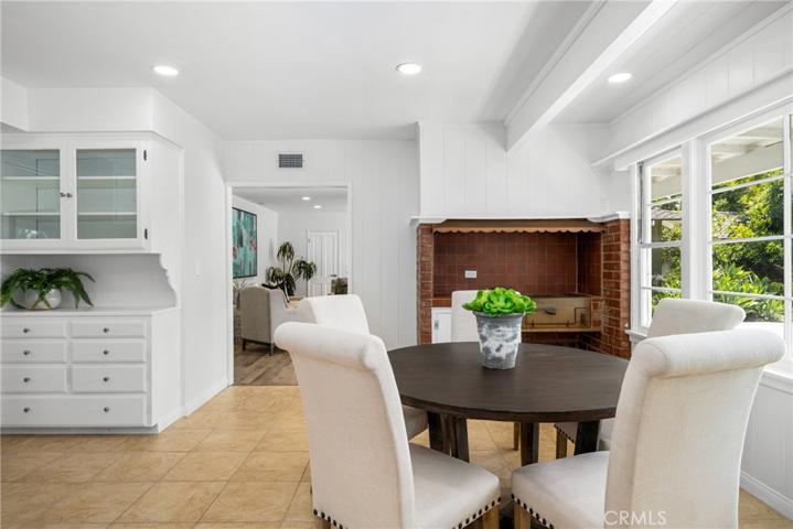 Kitchen and informal dining off of family​​‌​​​​‌​​‌‌​‌‌​​​‌‌​‌​‌​‌​​​‌​​ room