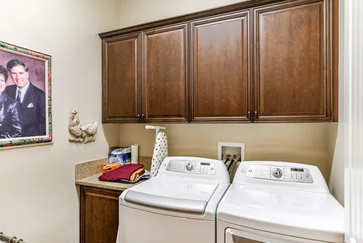 81465 Avenida Montura-41