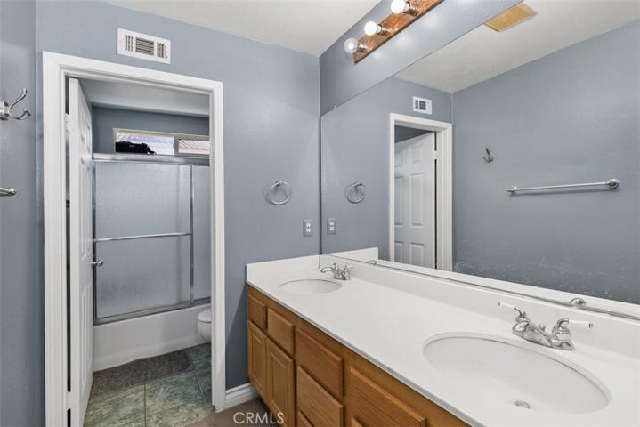 2327 S Cota Avenue, Corona, California 92882