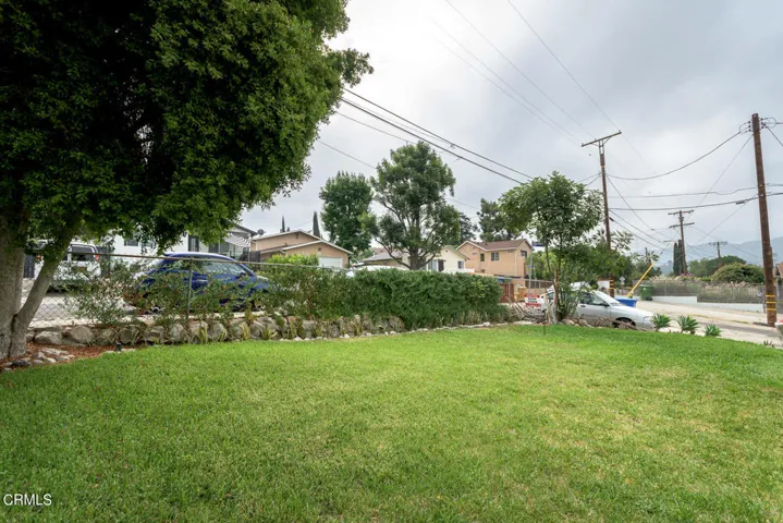 GYP_10337 Pinyon Ave_042_MLS