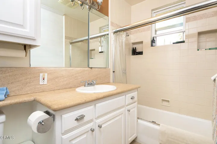 GYP_10337 Pinyon Ave_025_MLS