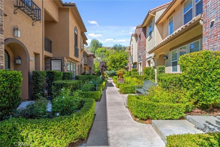28475 Herrera Street, Valencia, California 91354