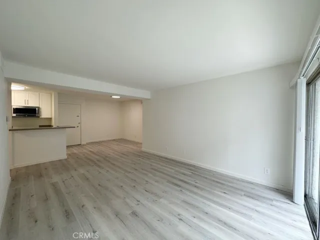 18620 Hatteras Street Unit 183, Tarzana, California 91356