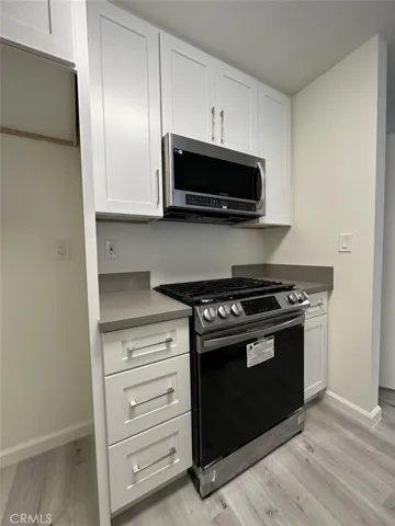 18620 Hatteras Street Unit 183, Tarzana, California 91356