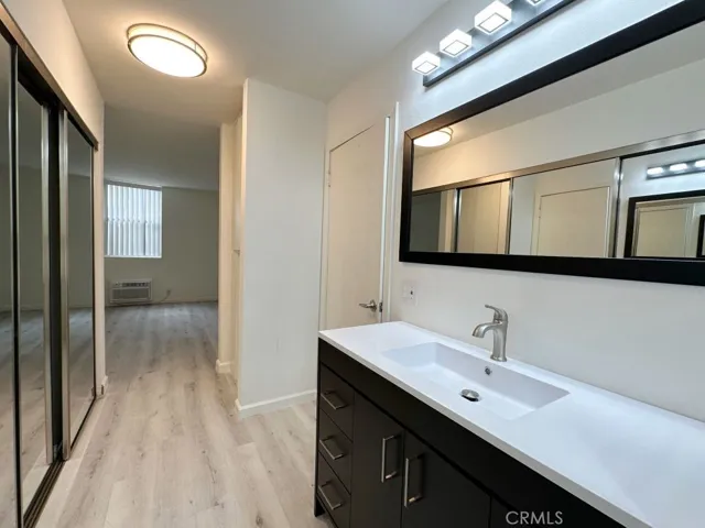 18620 Hatteras Street Unit 183, Tarzana, California 91356