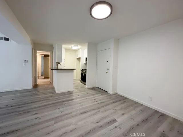 18620 Hatteras Street Unit 183, Tarzana, California 91356