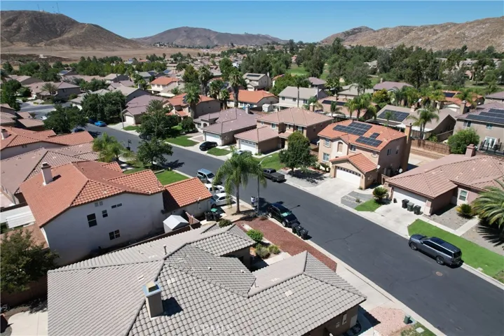 189 La Amistad Way, Hemet, California 92545
