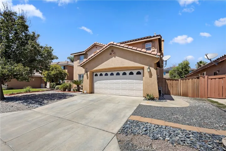 189 La Amistad Way, Hemet, California 92545