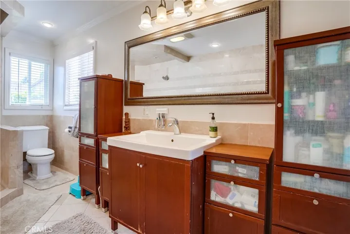 311 John Way, San Pedro, California 90732