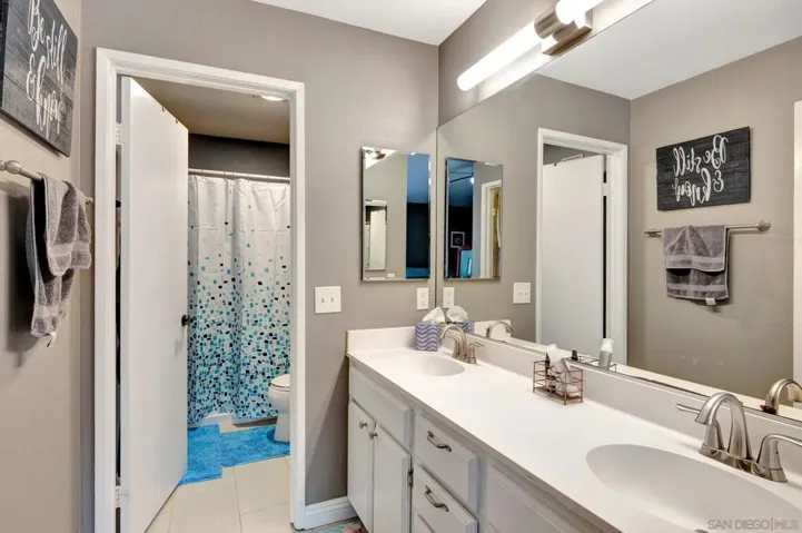 18656 Caminito Cantilena 279, San Diego, California 92128