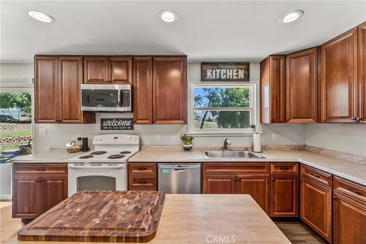 35508 Wyse Road, Agua Dulce, California 91390