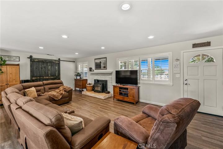 35508 Wyse Road, Agua Dulce, California 91390