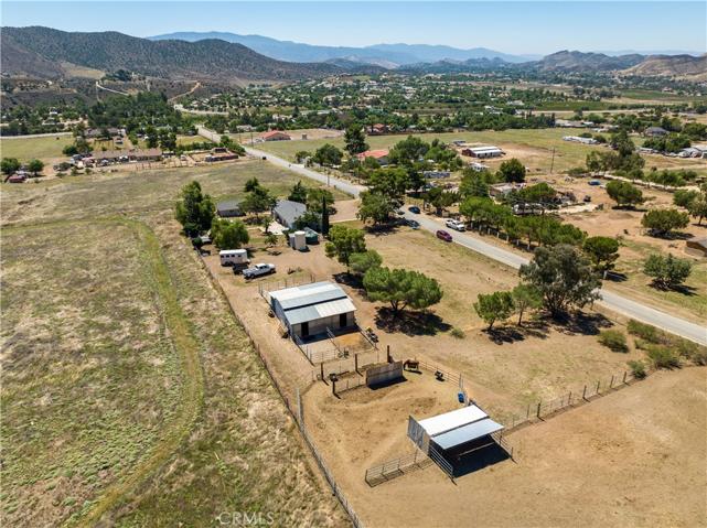 35508 Wyse Road, Agua Dulce, California 91390