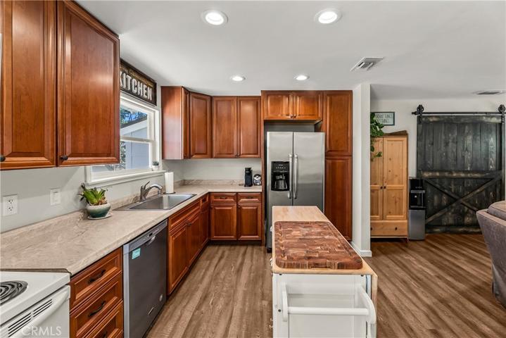 35508 Wyse Road, Agua Dulce, California 91390
