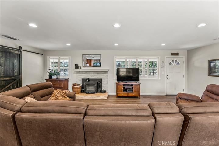 35508 Wyse Road, Agua Dulce, California 91390