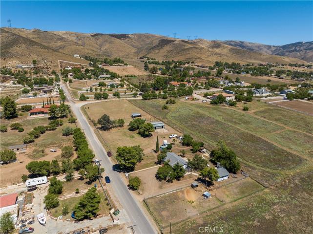 35508 Wyse Road, Agua Dulce, California 91390