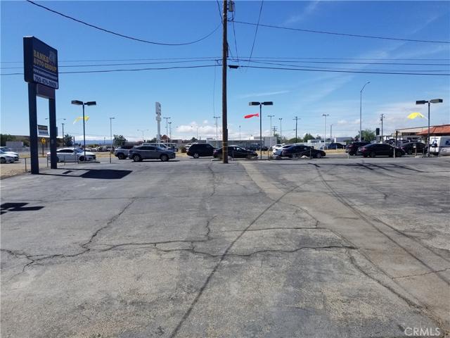 15120 Palmdale Road, Victorville, California 92392