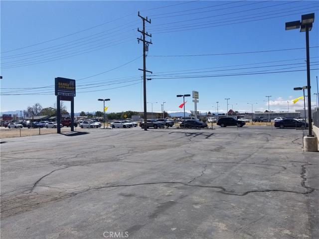 15120 Palmdale Road, Victorville, California 92392