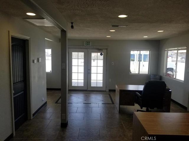 15120 Palmdale Road, Victorville, California 92392