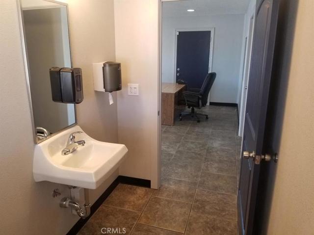 15120 Palmdale Road, Victorville, California 92392