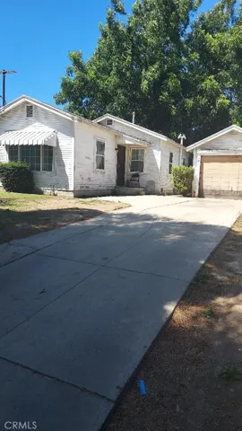761 W 98th Street, Los Angeles, California 90044