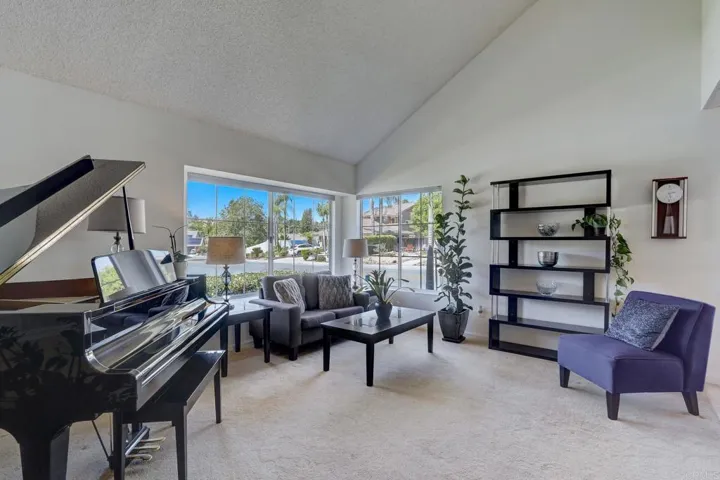 2189 Elva Street, El Cajon, California 92019