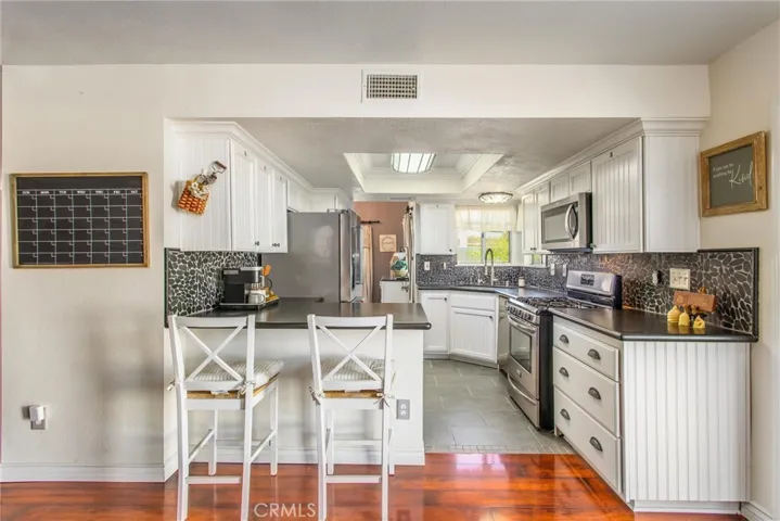 487 E 1st Street, San Jacinto, California 92583