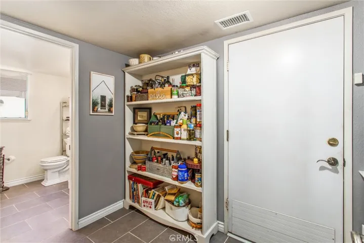 487 E 1st Street, San Jacinto, California 92583