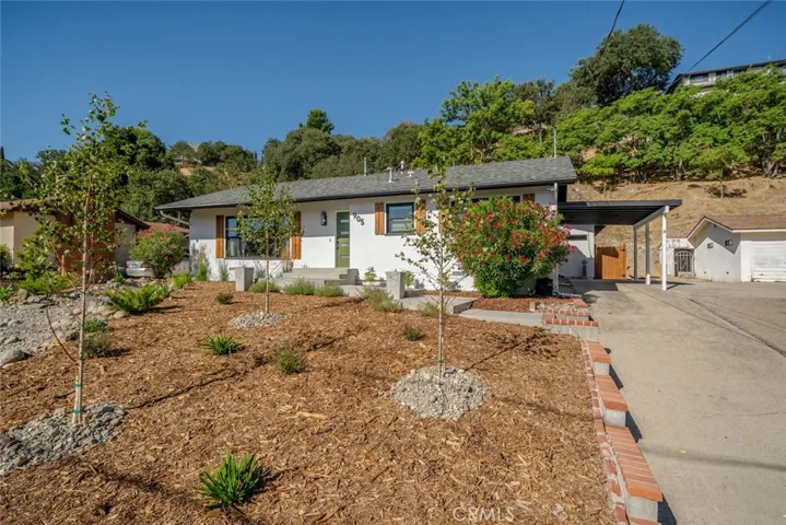 905 Olive Street, Paso Robles, California 93446