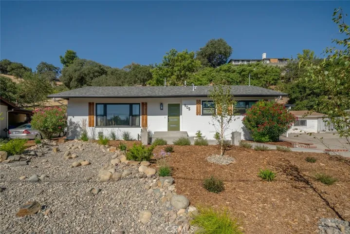 905 Olive Street, Paso Robles, California 93446