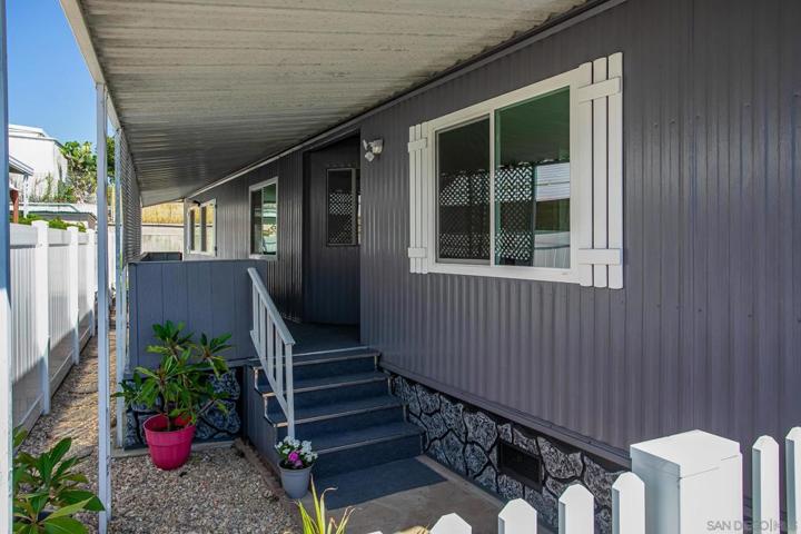 304 Picnic View Ln, Oceanside, California 92056