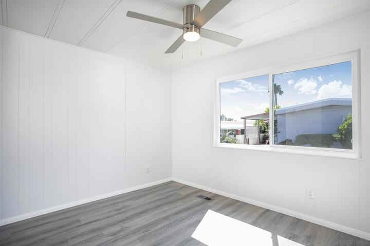 304 Picnic View Ln, Oceanside, California 92056